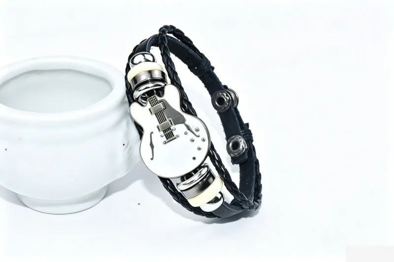Vintage Musik-Gitarren-Lederarmband für Männer Europäischer Punk-Stil Armband mit Titan-Stahlschnalle Modischer Herren-Handschmuck Geschenk – Detail 10