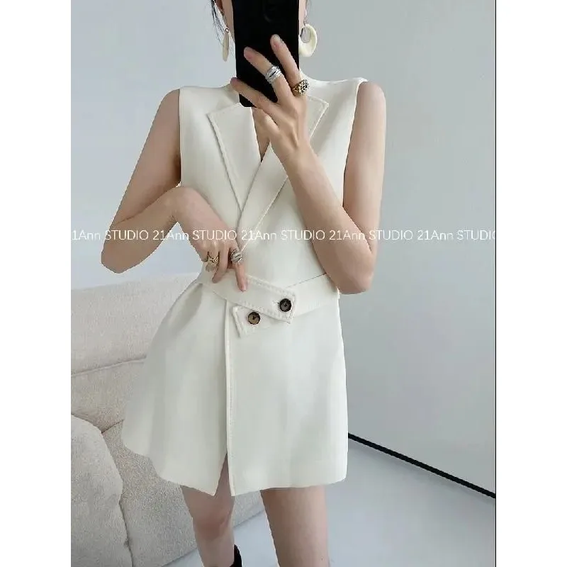 2026 Spring And Autumn New White Sleeveless Lace-Up Suit Top Women's Medium And Long Fashion Design Vest Black