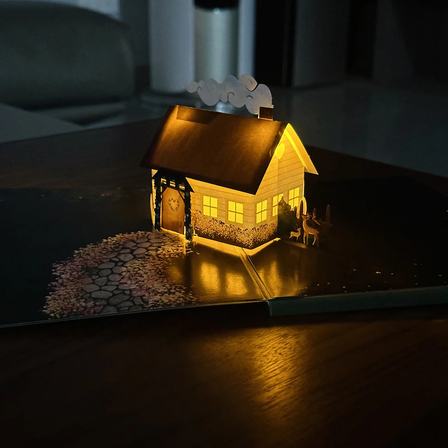 

2Pcs Pop-up Tranquility Flower Cottage Lighted Greeting Cards Creative Atmosphere Sense 3D Glowing Blessings Handmade Cards