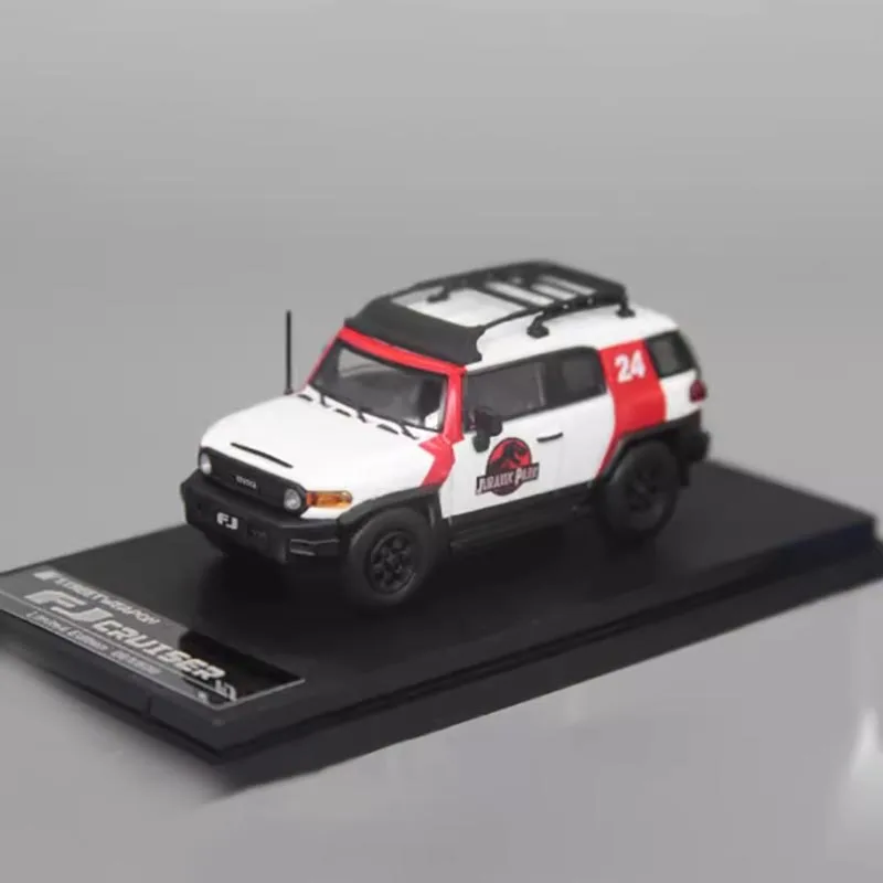 SW Diecast 1/64 Scale FJ Cruiser Off-road Vehicle Jurassic Parks Alloy Car Model Collectible Ornaments Gift Toy Cars