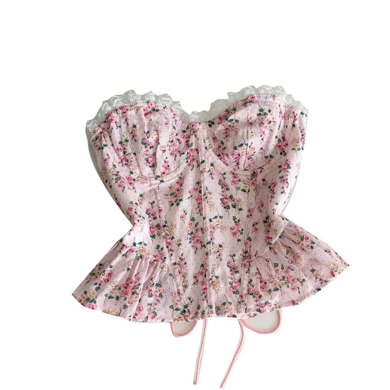 

Женский топ-корсет без бретелек с цветочным принтом, кружевной отделкой, вырезом «сердечко» и оборками по низу