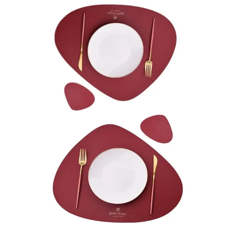 

2sets Red Placemat and Coaseter Sets Oval Shaped Faux Leather Nordic Table Pads Waterproof Non-Slip Place Mats Wedding Decor