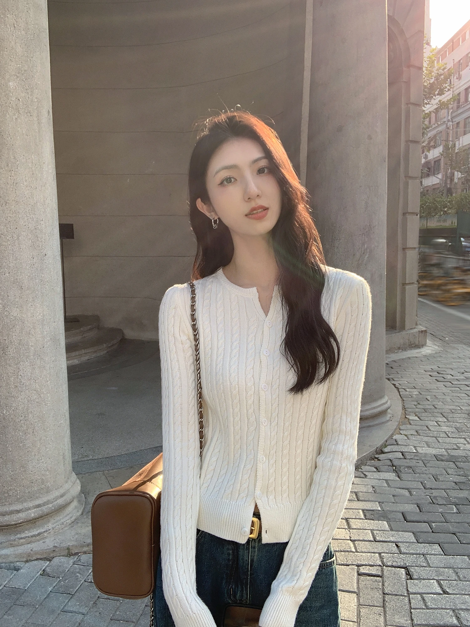 

Mulvan Women's Knitted ort Sweater Cardigan Slim Fit Twist Design Inner Wear Top Winter Season round Ne Long Sve
