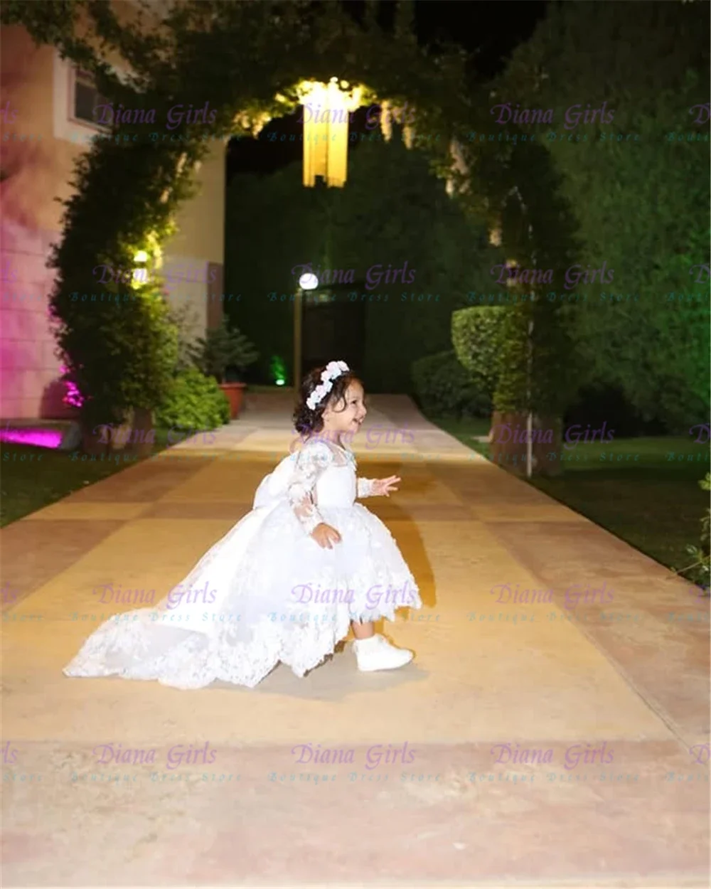 Lovely Flower Girl Dress White Tulle Fluffy Lace Applique for Wedding Little Princess Wedding Birthday Party Evening Ball Gowns