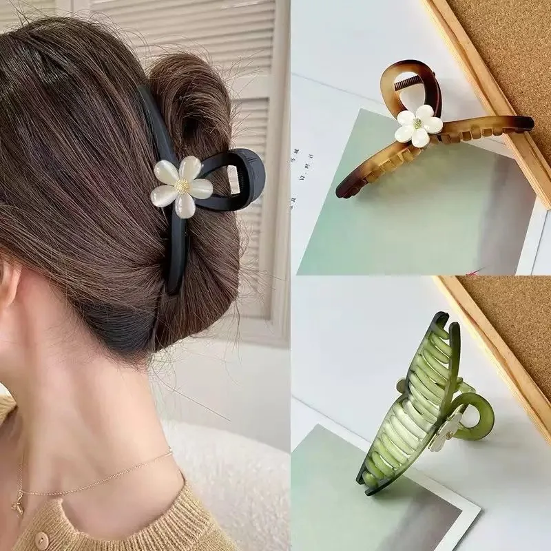 Hochwertige, mattierte Haarspange mit Blumenrücken des Kopfes für Frauen – Detail 2