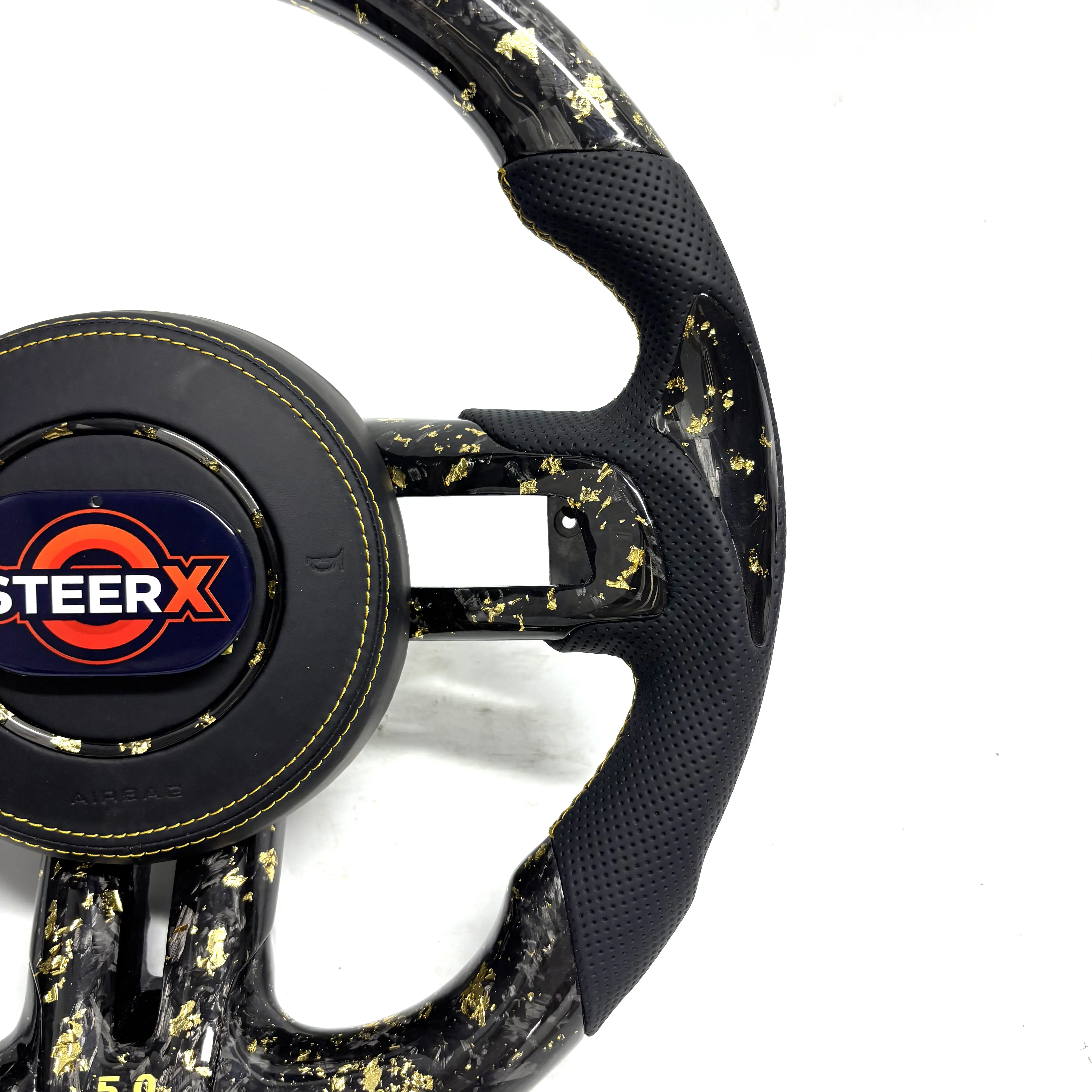 عجلة قيادة جلدية مثقوبة من ألياف الكربون لسيارة فورد موستانج 2015-2023 #4