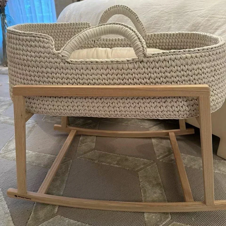 Hand gewebte beige Wiege häkeln Baby Stuben wagen Moses Korb Boho Babykorb Neugeborene Liege mit Ständer und Matratze