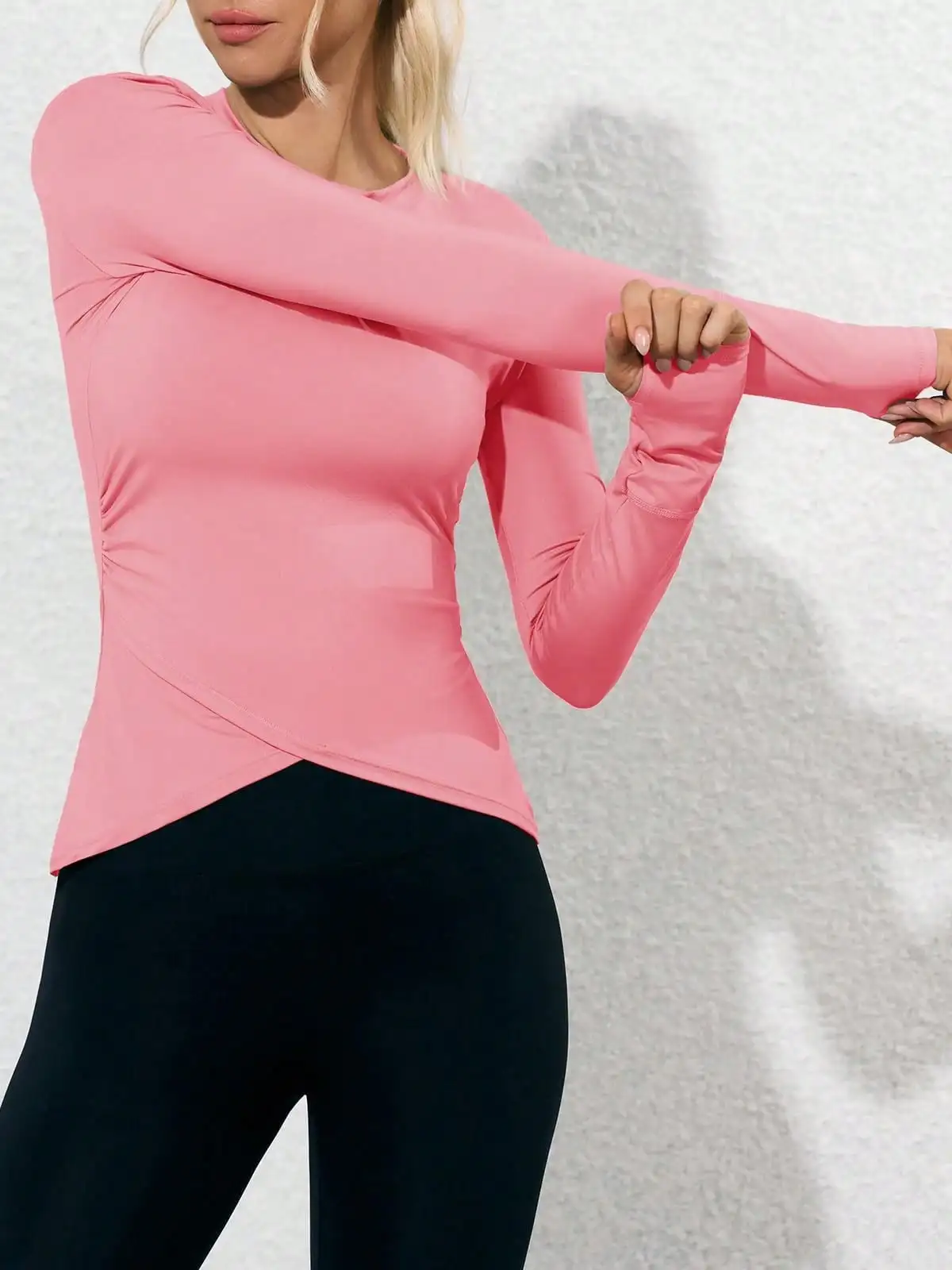 

Fisoow Women's Long Sleeve Exercise Top Sports Compression Shirt Round Neck Cross Hem Running Yoga Sports Shirt Athleisure Wear