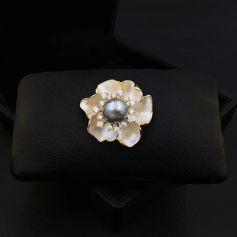 

1813 Camellia Brooch Women's Luxury Classic Style Flower Pin Exquisite High-End Corsage Neckline Accessories Gifts Pearl Jewelry