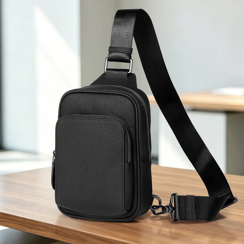 New casual Korean-style backpack, men’s crossbody bag, made with top-layer cowhide, large capacity, portable men’s chest bag for