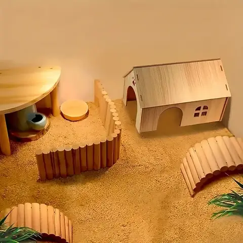 Best-selling oversized wooden guinea pig and small animal hiding spots - Totoro wooden nest, wooden house, devil squirrel house