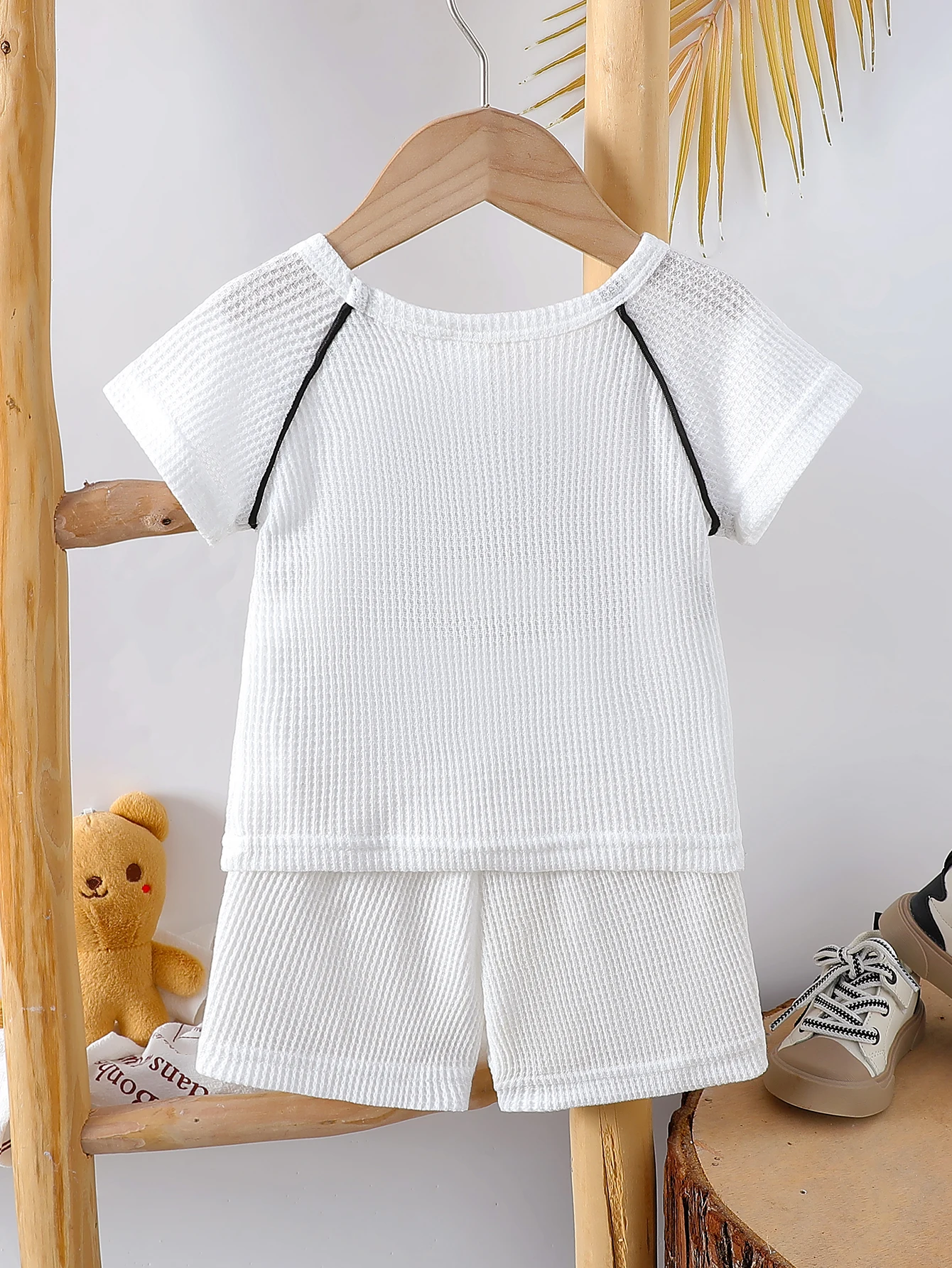 Infant Summer New Style Unisex Baby Bear Print Short-Sleeve T-shirt and Shorts 2-Piece Set