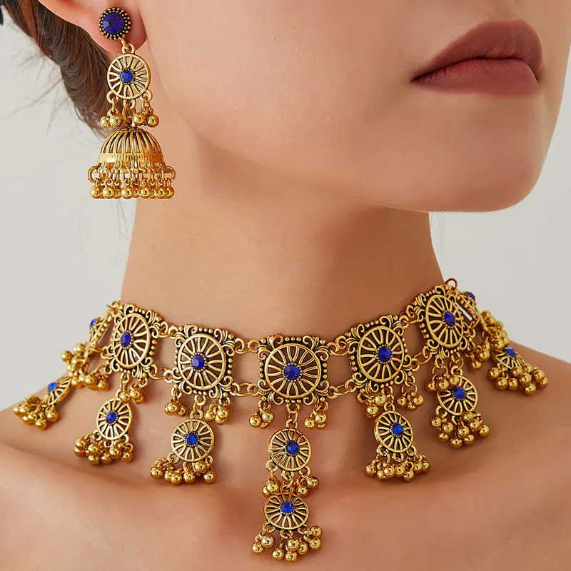 Vintage creux brillant fleur pendentif collier boucles d'oreilles pour femmes ethnique métal perles gland ensemble de bijoux cadeau bijoux femme