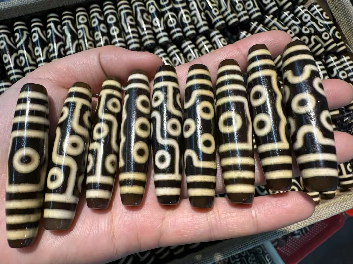 50pcs/lot 58mm invisible Guanyin Different Patterns Natural Agate Ji Powerful Amulet Collectible Beads for Jewelry men and women