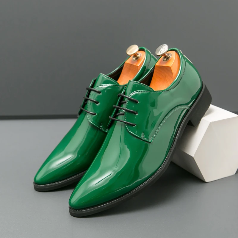 Fashion Glossy Men Derby Shoes Green Pointed Dress Shoes Man Wedding Shoes Lace-Up Leather Party Shoes For Men zapatos de cuero