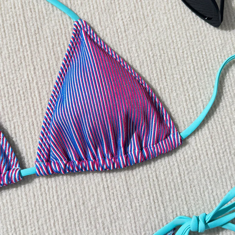 2025 Estate nuovo triangolo sexy pizzo donna bikini diviso moda cambiamento di colore set di costumi da bagno da spiaggia femminili in seta argento