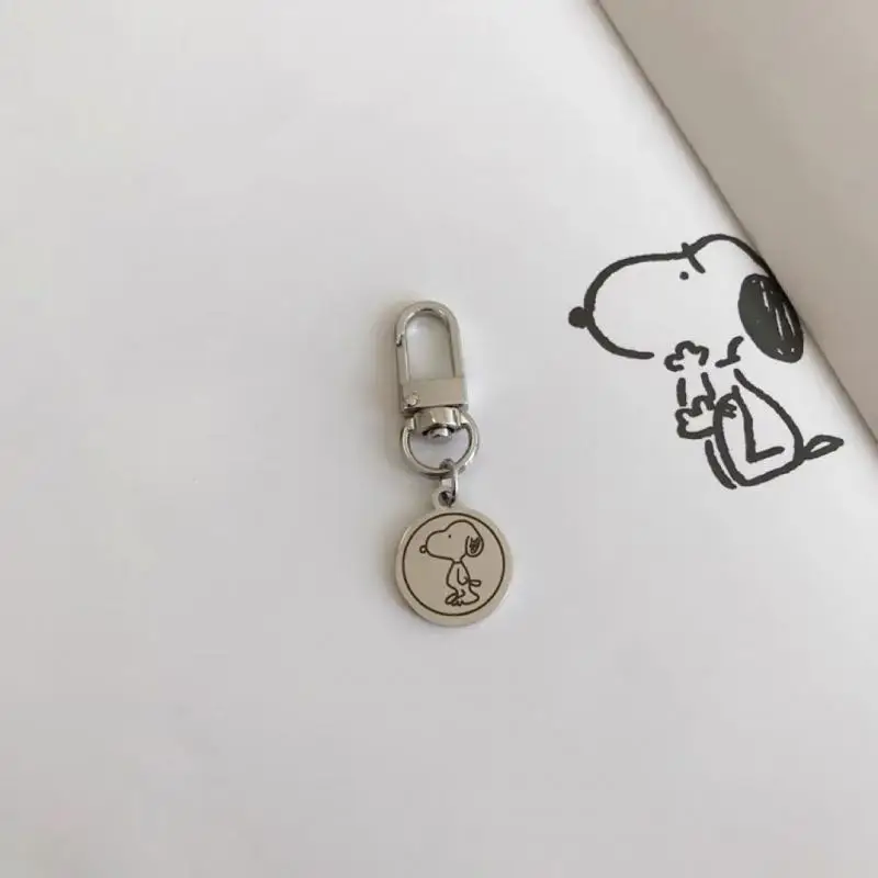 3Cm Kawaii Snoopy Woodstock Keychain Pendant Metal Cartoon New Airpods Pendant U Disk Anti-Lost School Bag Pendant Birthday Gift