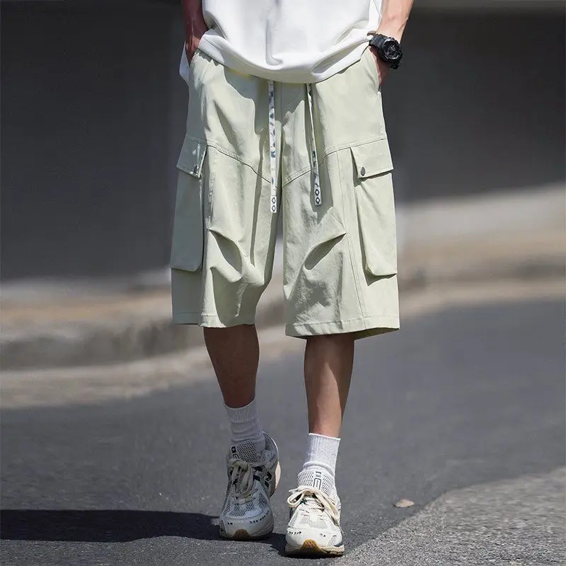 Stylish Hong Kong Trend Men's Cooling Fabric Cargo Shorts Large Pockets Utility Design Loose Fit for Summer Outdoor Activities