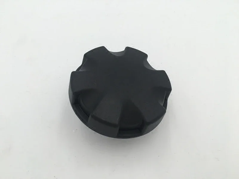 

China Brand New Genuine Figzero Auxiliary Kettle Cover For BMW 3 Series E84 E90 E93 E60 E70 E71 F02 F18 318I 320I 325