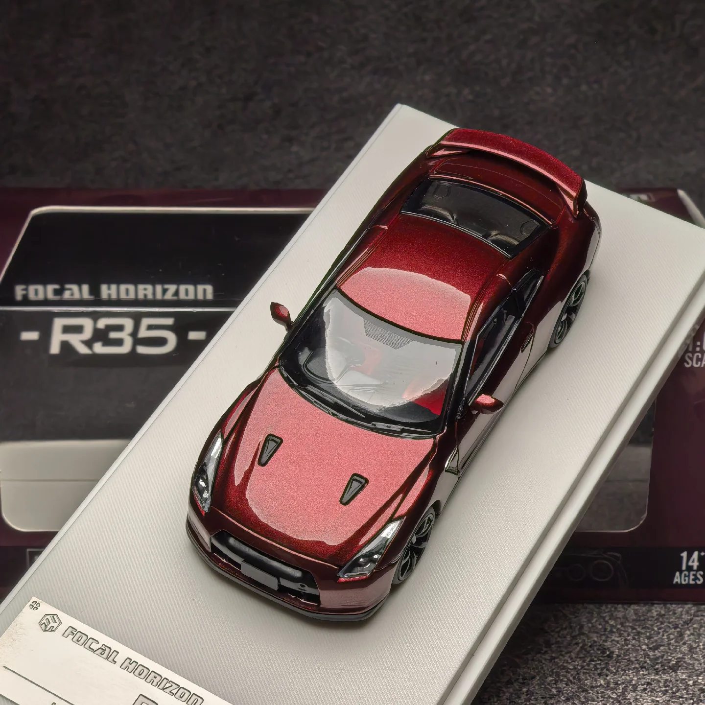 In stock 1: 64 new GTR-R35 car hood open alloy static model in lava orange and burgundy red, limited edition, gift.