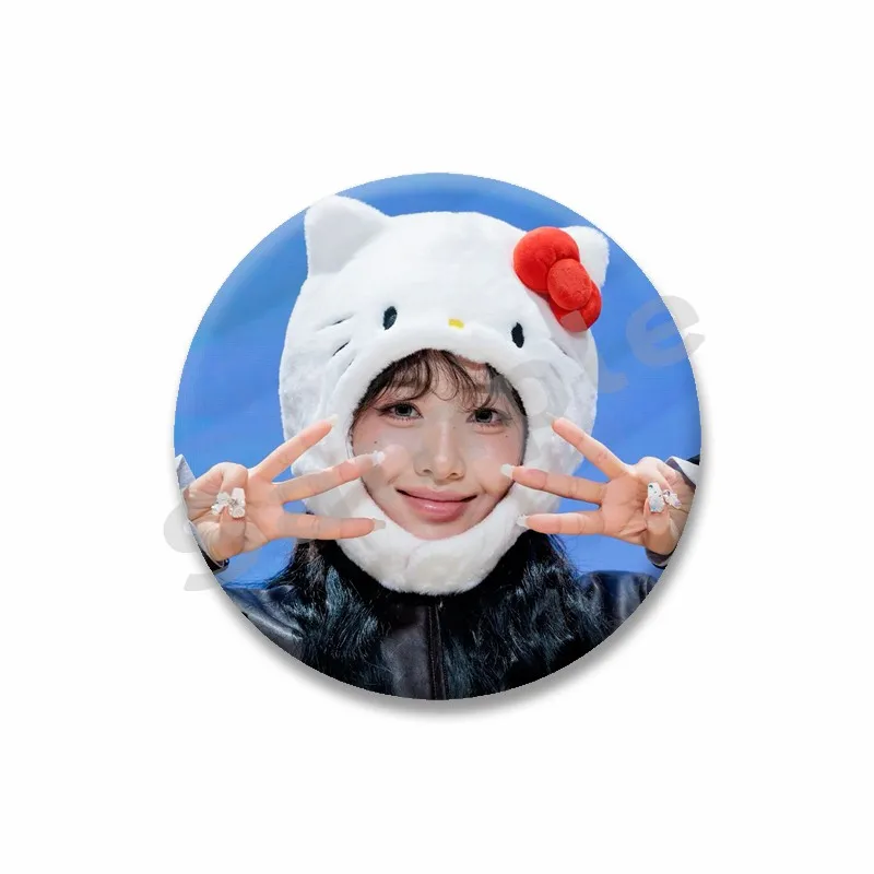 Kpop Singer YVES Soft Button Pins LOONA Kawaii Ha Soo-young Brooch Badge Bag Hat Clothing Decor Accessories Fans Collect Gifts