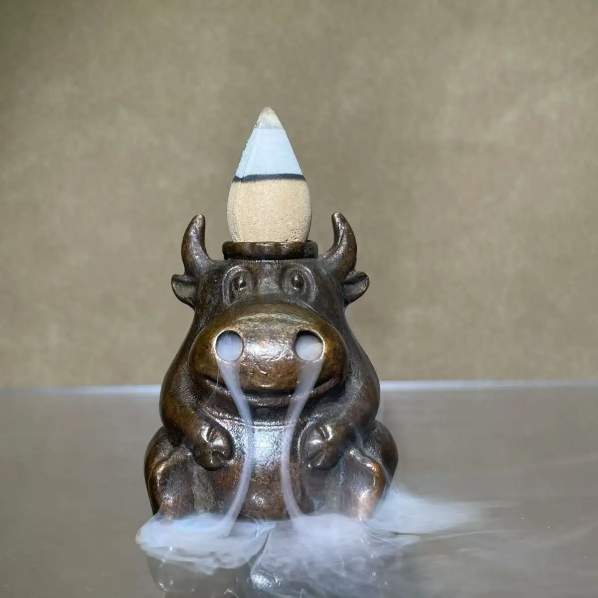 Retro Bull Cow backflow incense burner Ornament Decoration Tea Pet Figurines Desk Decor Accessories