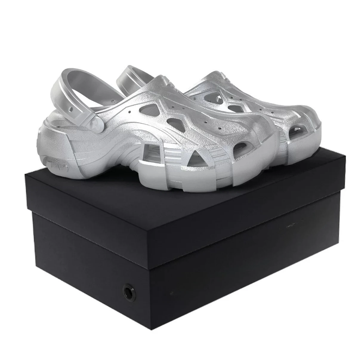 

2026 Trendy Metal Style Men's Cave Shoes Summer Outdoor Beach EVA Sandals Home Commuting Drifting Couple Slippers
