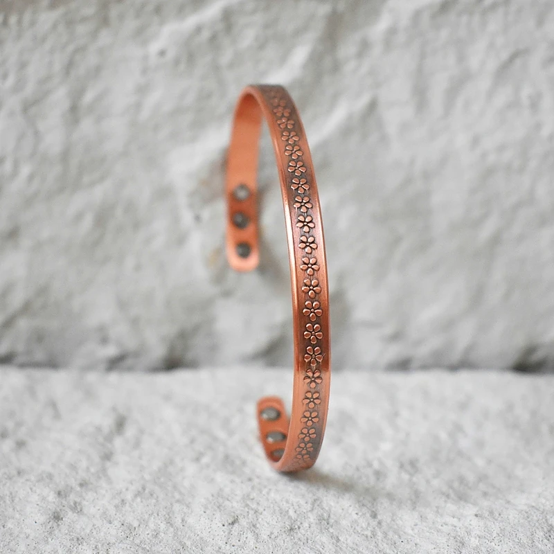 

Vintage European and American Style Flower Pattern Magnetic Energy Wristband Bracelet, Antique Copper Magnetic Trendy Accessory