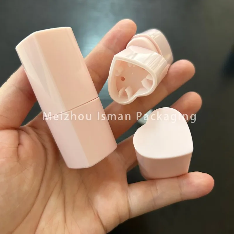 50Pcs Luxury Pink Heart Shaped Lipstick Tube Empty Blush Stick Container Wholesale ABS Rotating Makeup Case Packaging