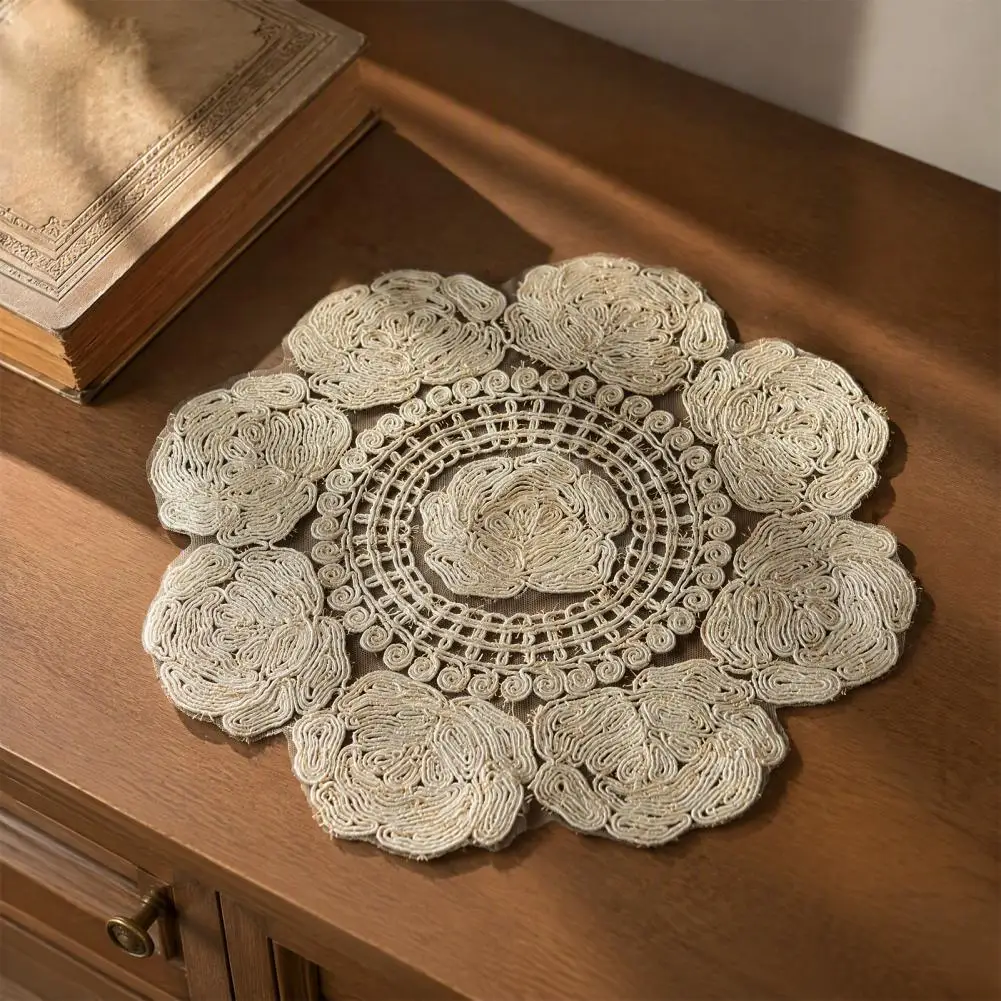Vintage Floral Table Mats Rose Lace Placemat Doilies Embroidered Round Coaster Mats Handmade Retro Table Decoration for Dining