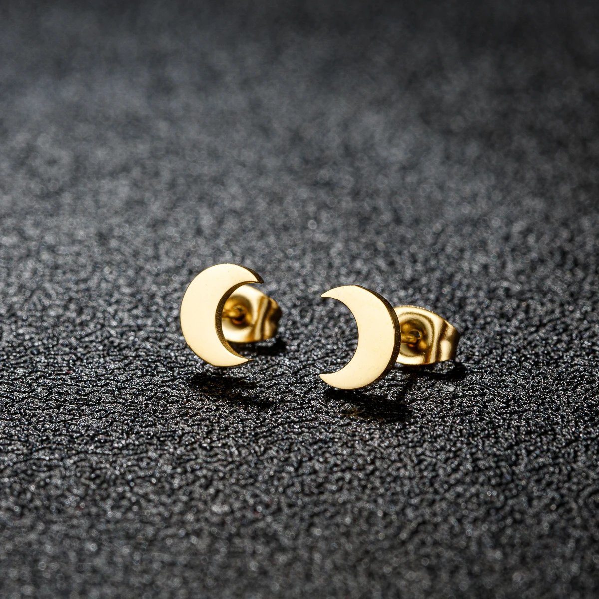 1 Pair Stainless Steel Simple Moon Earrings For Women Small Crescent Ear Studs Jewelry Wedding Party Gifts For Best Friends