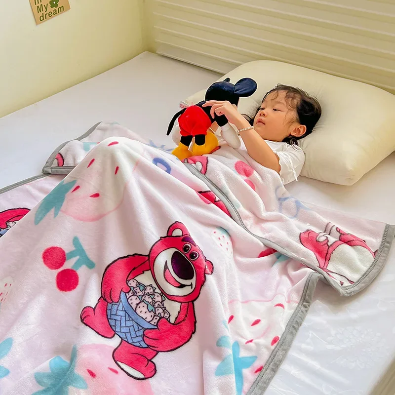 1pc Digital Printing Flannel Blanket, Lotso Disney Anime Element Pattern, Casual Warm Blanket, Office Throw Blanket, MINISO