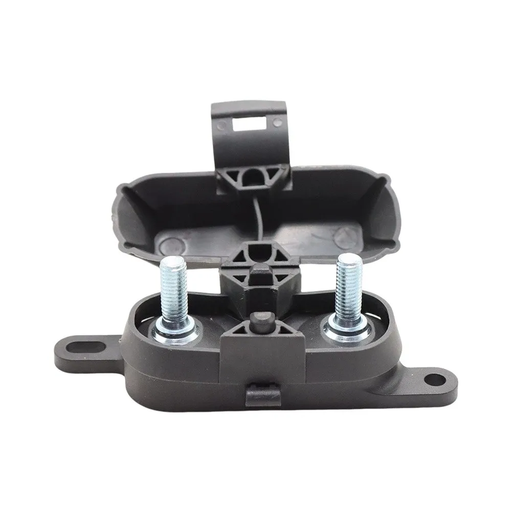 Robust Nylon Automotive Fuse Box for Circuit Protection in Compact For Cars and Motorcycles Under Challenging Conditions