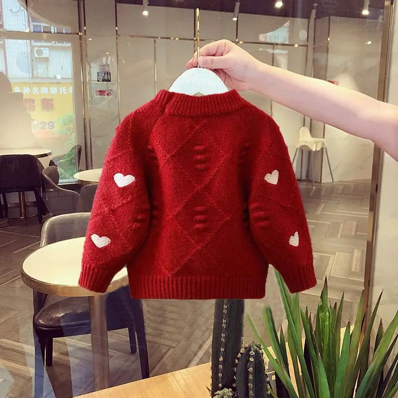 Maglione lavorato a maglia a cuore per ragazze primaverili e autunnali, moda invernale per bambini, top in lana per bambini carino e caldo, morbido e delicato sulla pelle