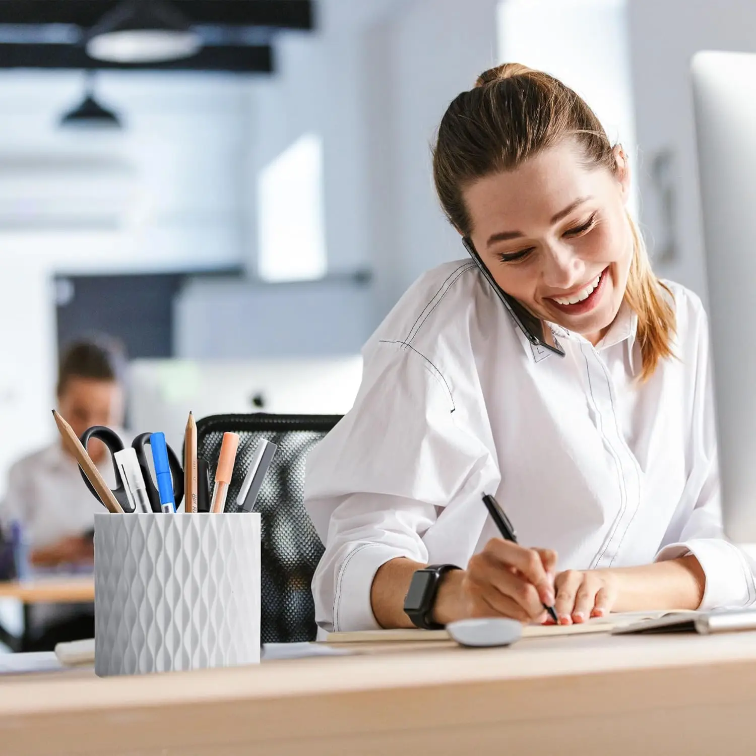 Large Capacity 360° Rotating Pen Holder Desktop Stationery Storage Multifunctional Brush Container Organizing Desk Accessories