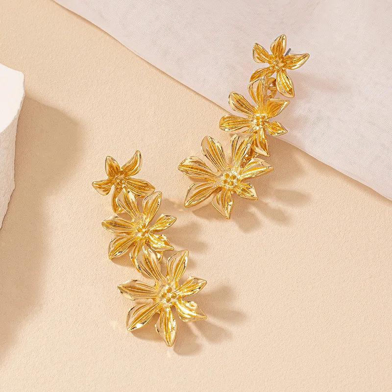 Geometric Metal Flower Long Earrings For Women Party Gift Holiday Fashion Jewelry Ear Accessories AE108