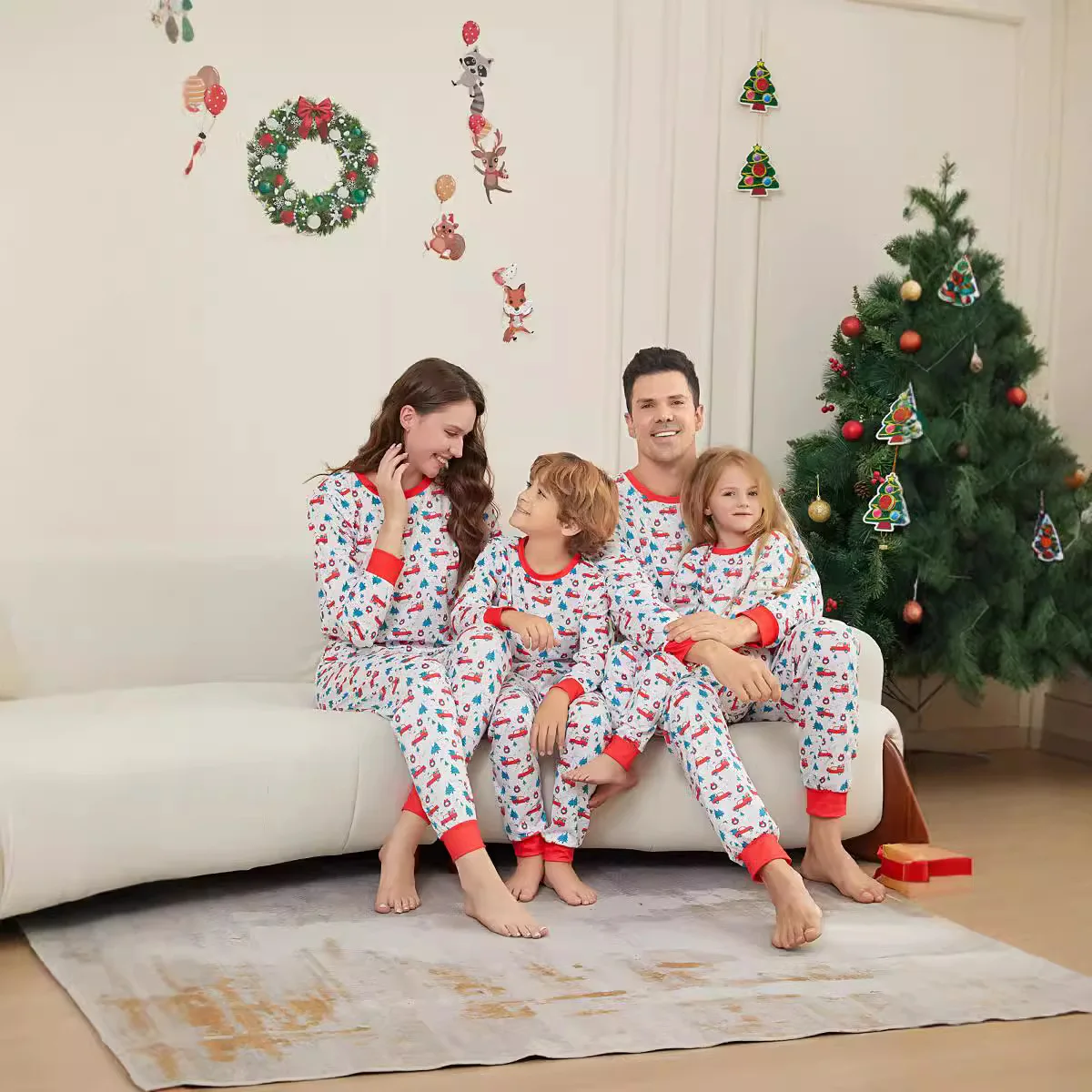 

European American style men's and women's suits large and small children's baby pajamas Christmas tree car printed with flowers