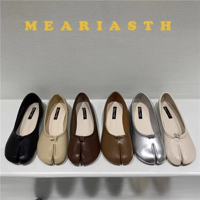 

Flat Bottom Women's Shoes 2025 Spring Autumn Horse Hoof Single loafers Shoes Split Toe Material Soft Comfortable Red tabi Shoes