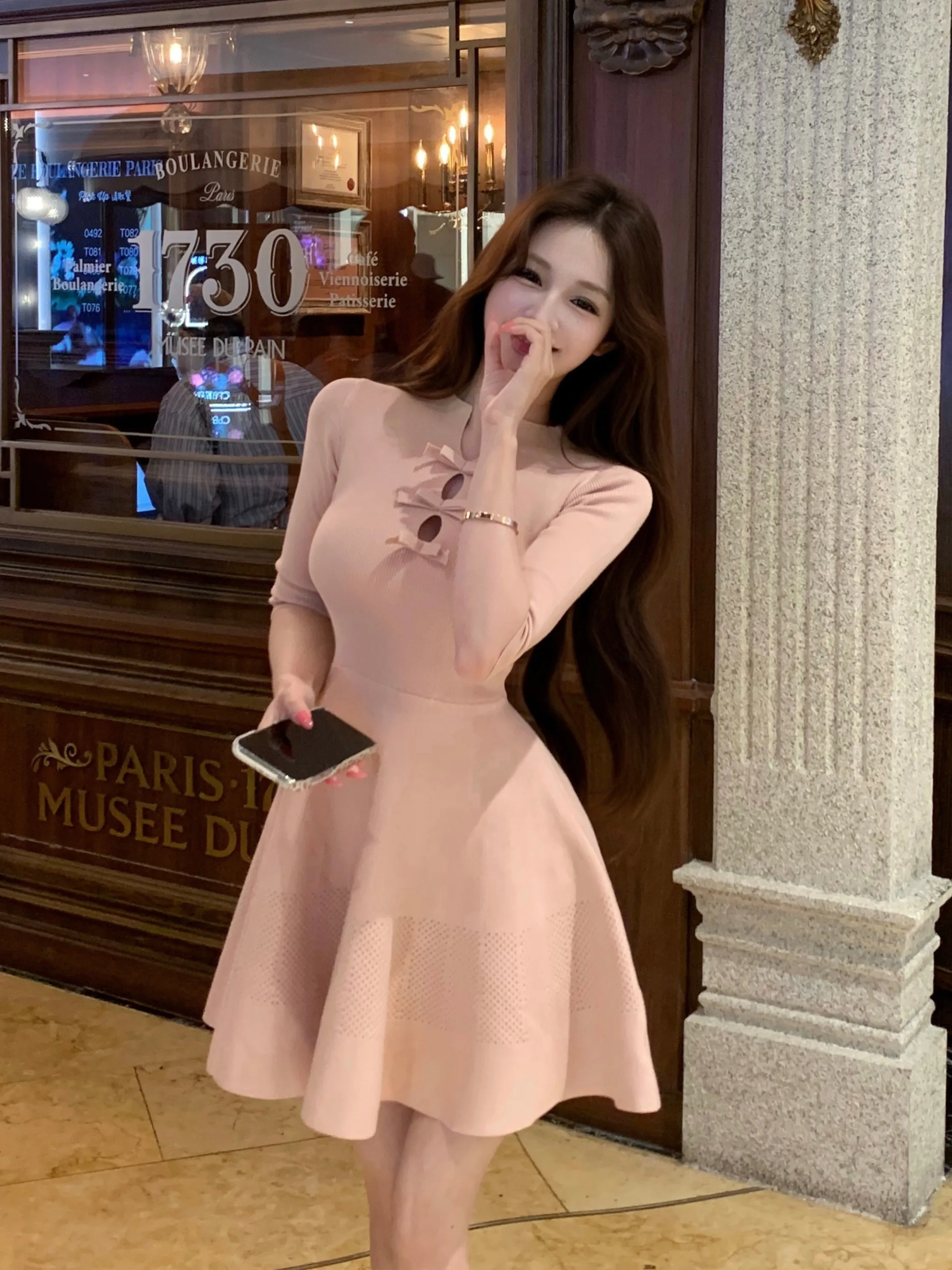 

Розовое вязаное платье Ele для женщин: осенне-зимнее, с длинным рукавом, приталенное, А-силуэт, короткая юбка, высокая талия, для повседневной носки