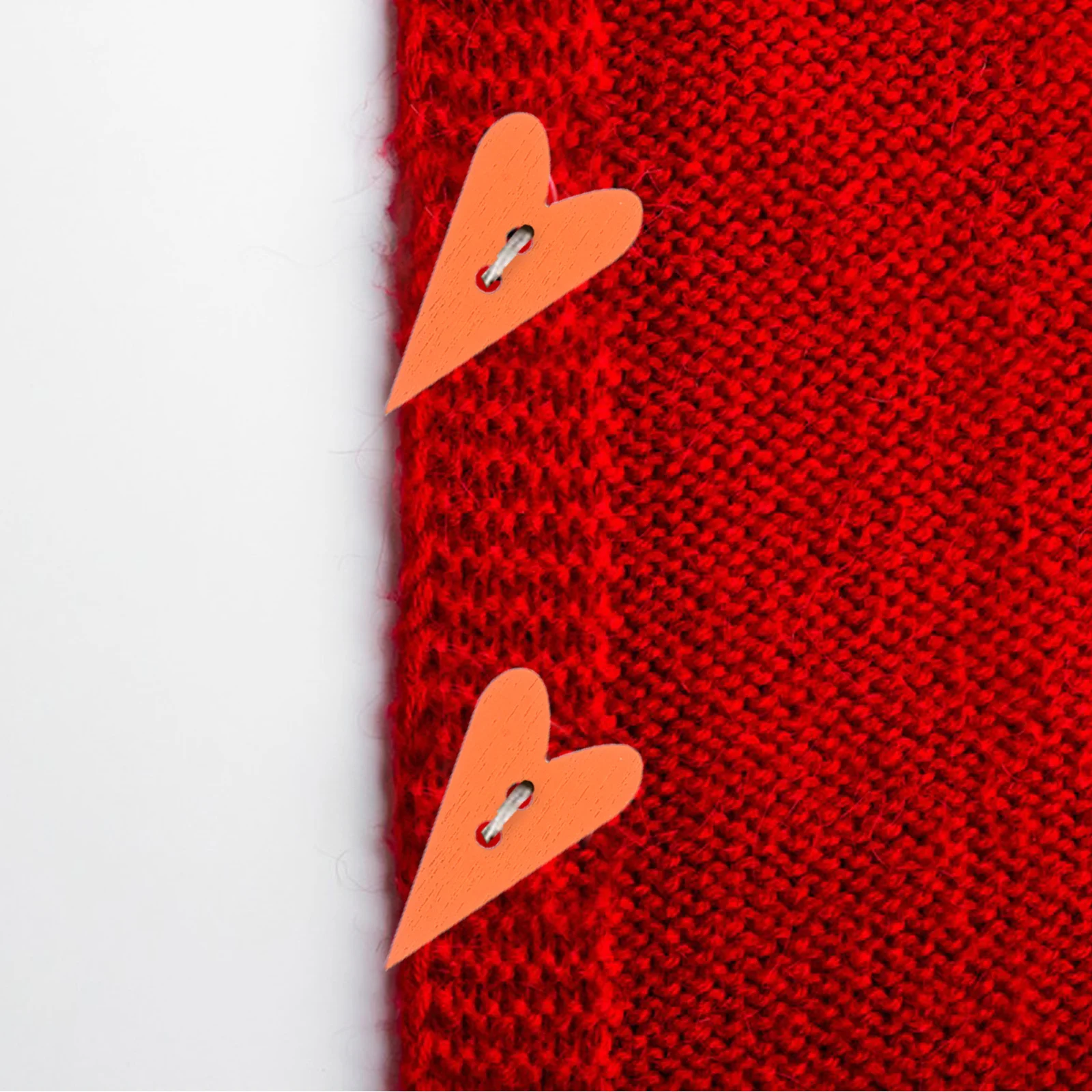 

500Pcs Colorful Heart Buttons Wooden Long Heart Shape Two Holes Sewing Accessories DIY Craft Buttons for Clothes Bags