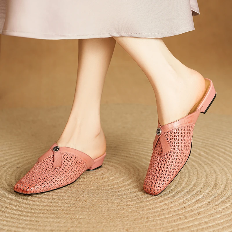 

Плетеные тапочки из натуральной кожи для женщин, дышащие сетчатые сабо с закрытым носком, женские сандалии на каблуке для отдыха