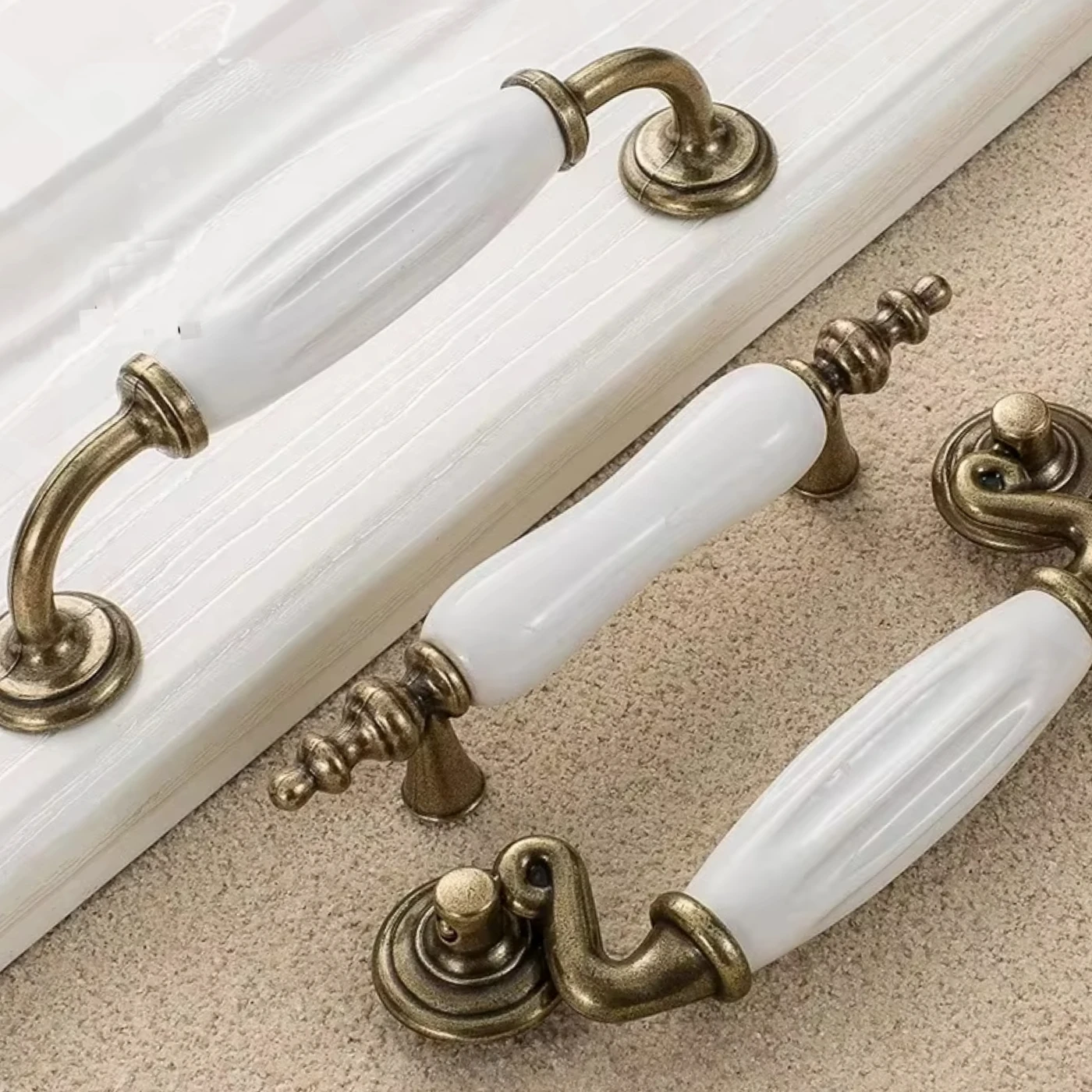 Antique Bronze Ceramic White Cabinet Handles Zinc Alloy Drawer Knobs Wardrobe Door Handle Simple European Furniture Hardware