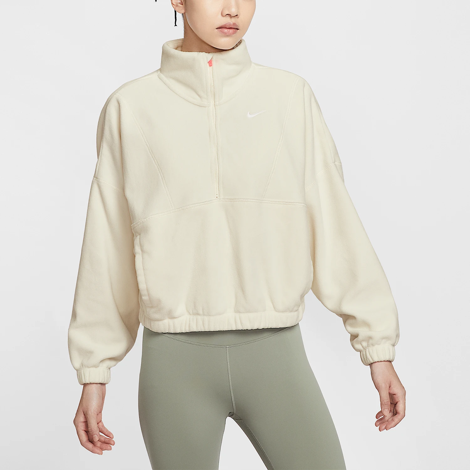 

Оригинальный женский свободный свитер Nike One Therma-FIT с полумолнией IO0254-047