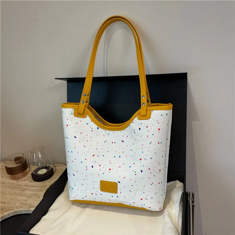 

2025 New Trendy Floral Large-capacity Korean Version of Foreign Style Fresh and Simple Shoulder Underarm Tote Bag