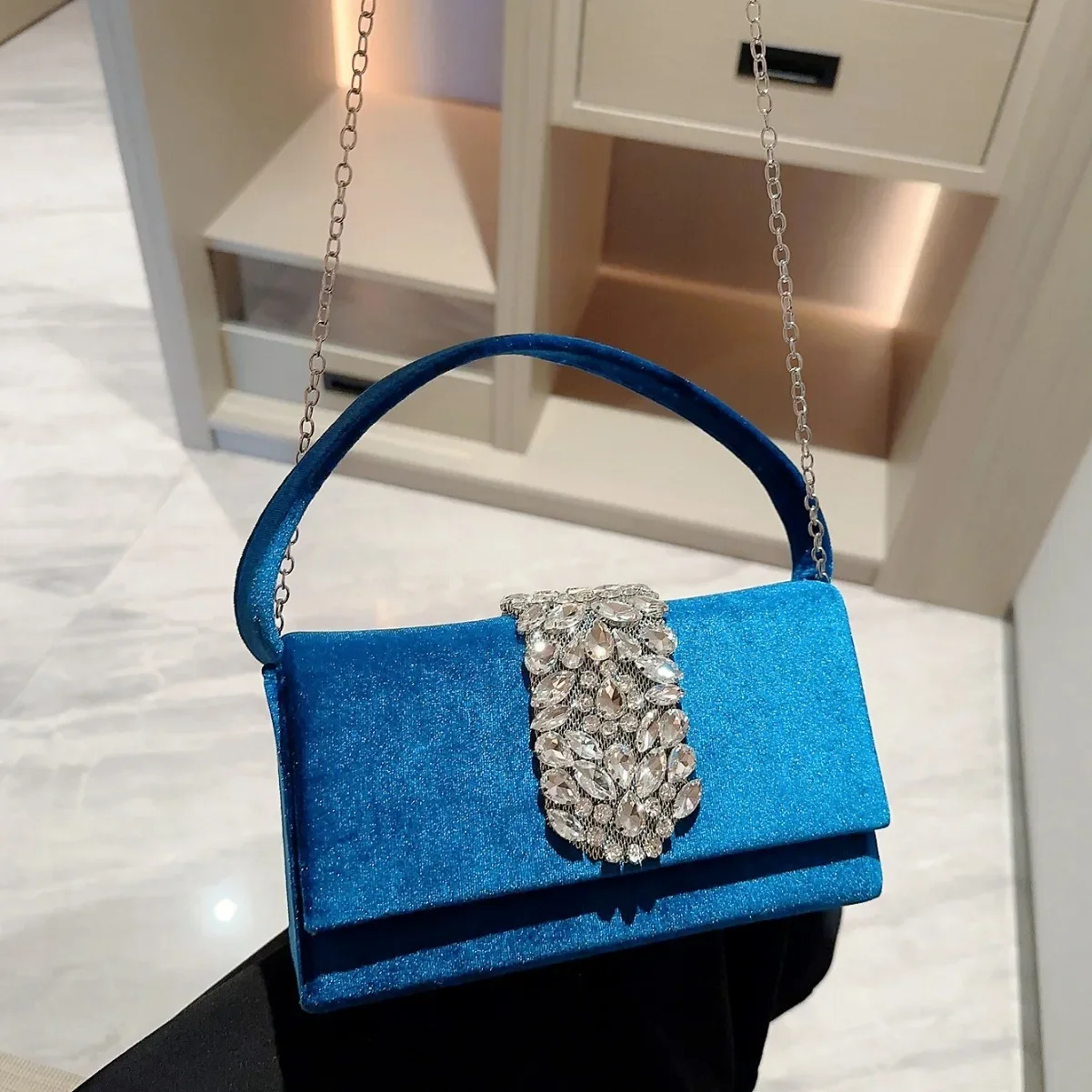 Autumn Winter New Handbags Retro Velvet Blue Black Evening Bag Clutch Handle Handbag For Women Dinner Party Rhinestone Clutches