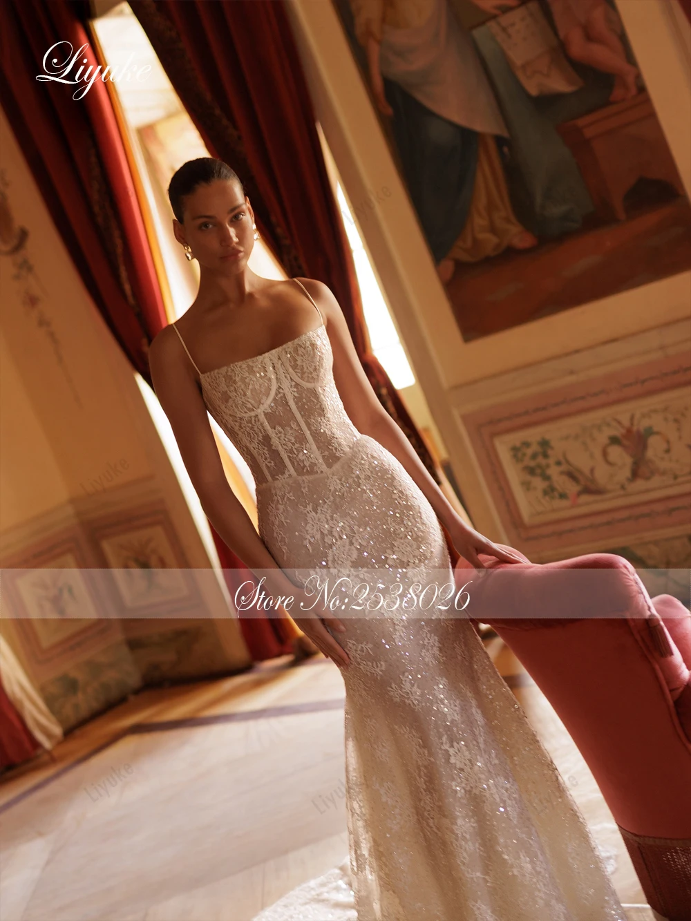 Liyuke مخصص قارب الرقبة حورية البحر فستان الزفاف مع الدانتيل مطرز بلا أكمام السباغيتي الأشرطة 2 في 1 البوق زي العرائس