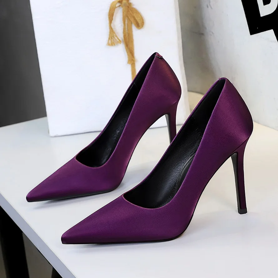 

Ladies' banquet high heels pointed shallow mouth satin women's shoes slim heels sexy single shoes for women