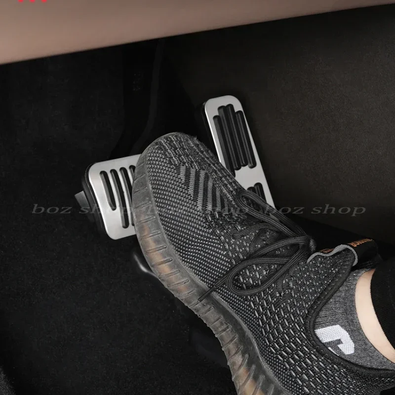 

For DENZA N7 2024 Accelerator Pedal To Brake Foot Pedal Aluminum Alloy Anti-skid Rubber Sleeve Car Interior Accessories