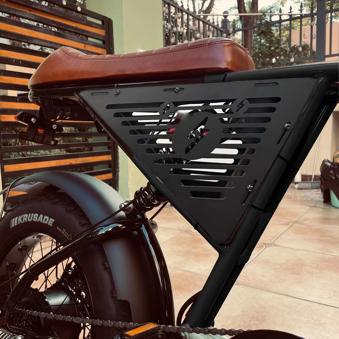 

Для SUPER73 Super 73 RX модификация задний треугольник декоративная перегородка из углеродистой стали боковая левая и правая панель аксессуар