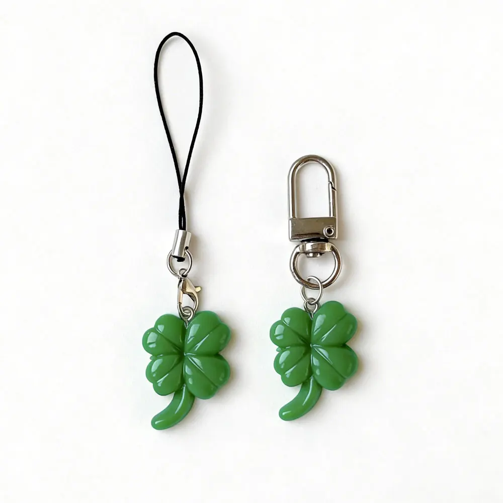 2pcs/set Green Four Grass Charm Pendant Chain Phone Strap Pocket Keychain Strap Hangings Decoration for Key Bag Purse